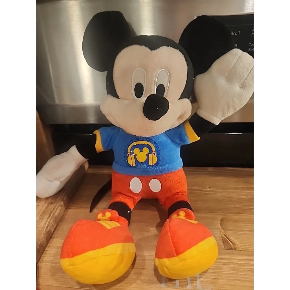 Disney Junior Mickey Mouse Singing Fun Hot Dog Song WORKS!‎